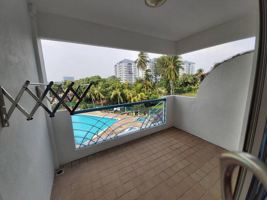 Nat'S Seri Bulan Beach, Pool Home @Teluk Kemang Port Dickson Exteriör bild